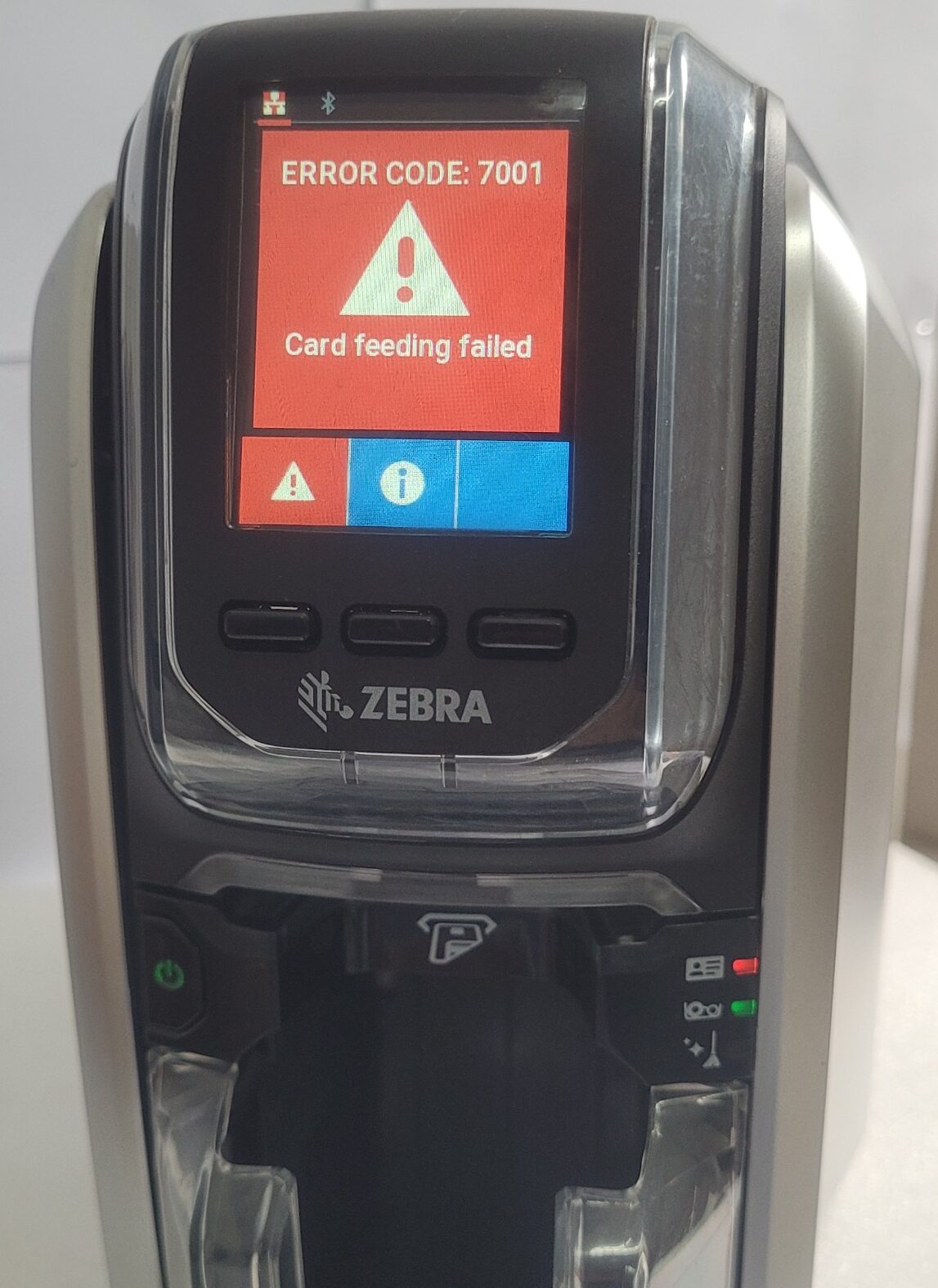 Sửa máy in thẻ nhựa Zebra ZC300 không kéo thẻ, báo lỗi 7001 "Card feeding failed"